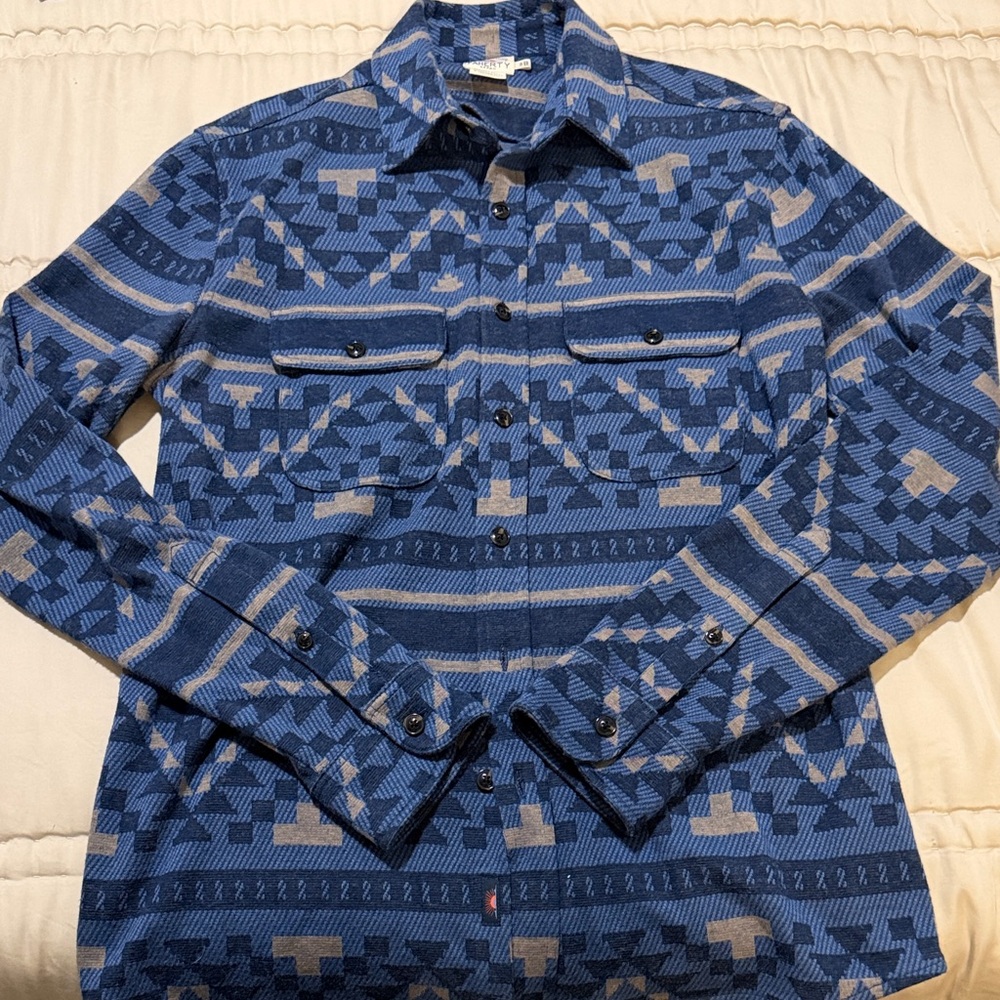 Faherty Geometric Blue and Tan Button Down legend shirt.